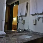 宾纳酒店 酒店 3*