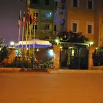 宾纳酒店